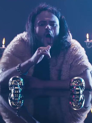 Partial Curl Ups Exercise